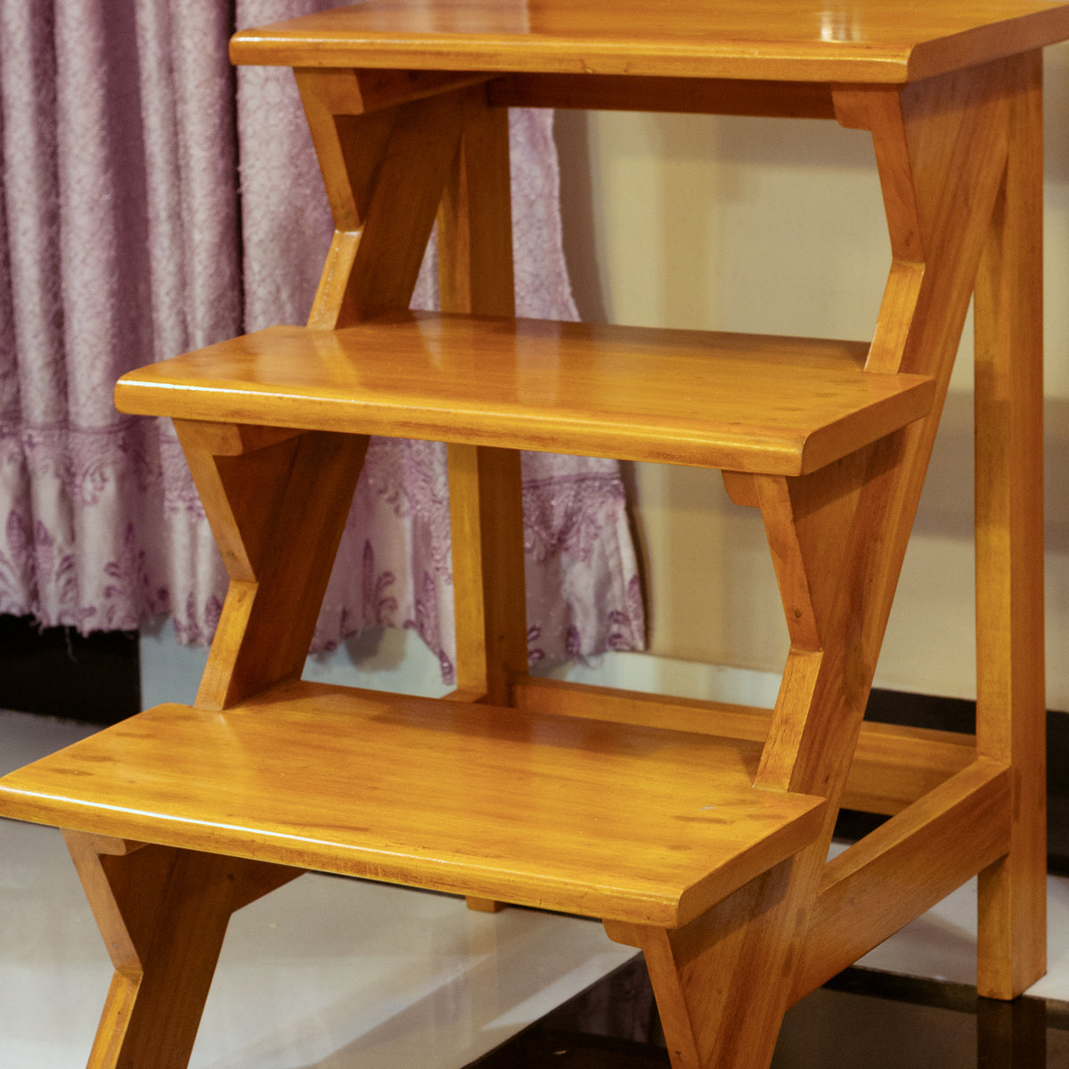 Wildwood Reach — Step Stool